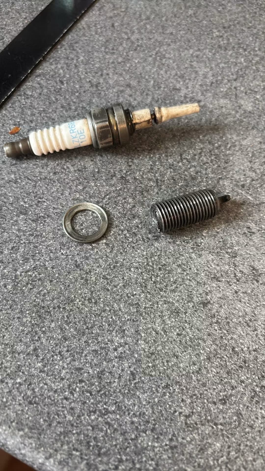 Broken Spark Plug Diagnosis